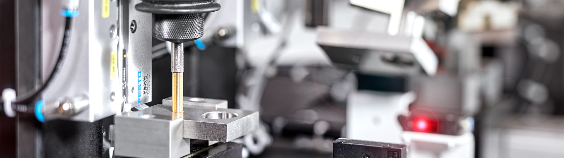  - TRANSPARENZ
OHNE WENN UND ABER
Mess- und Prüfsystem UNIPROVE - 